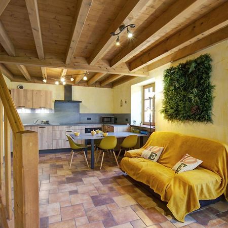 Gite De Charme Avec 2 Terrasses, Au Coeur Du Parc Du Pilat, Confortable Et Equipe - Fr-1-496-40 Malleval Luaran gambar