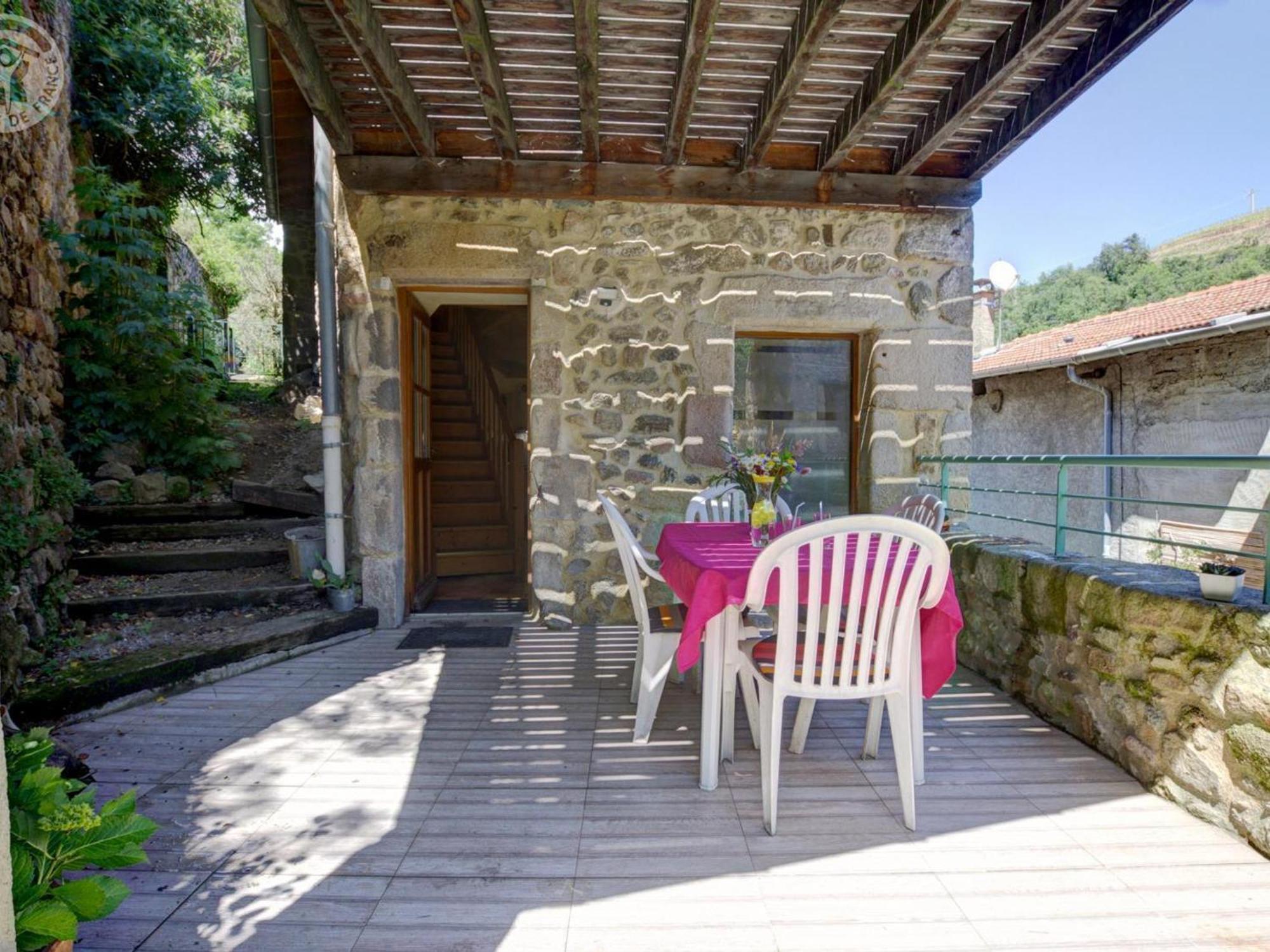 Gite De Charme Avec 2 Terrasses, Au Coeur Du Parc Du Pilat, Confortable Et Equipe - Fr-1-496-40 Malleval Luaran gambar